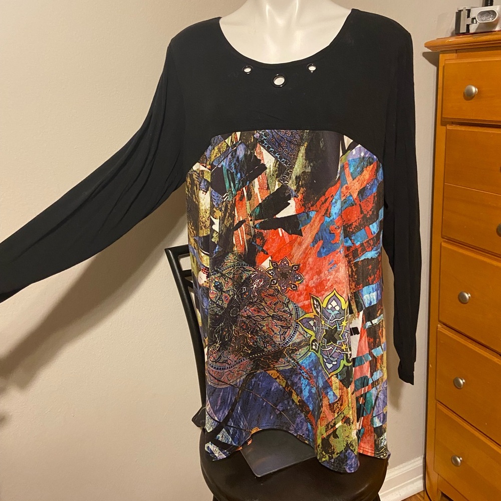 Womens Max & Rina Colorful Abstract Long Sleeve Top Tunic Size 1X/2X art EUC